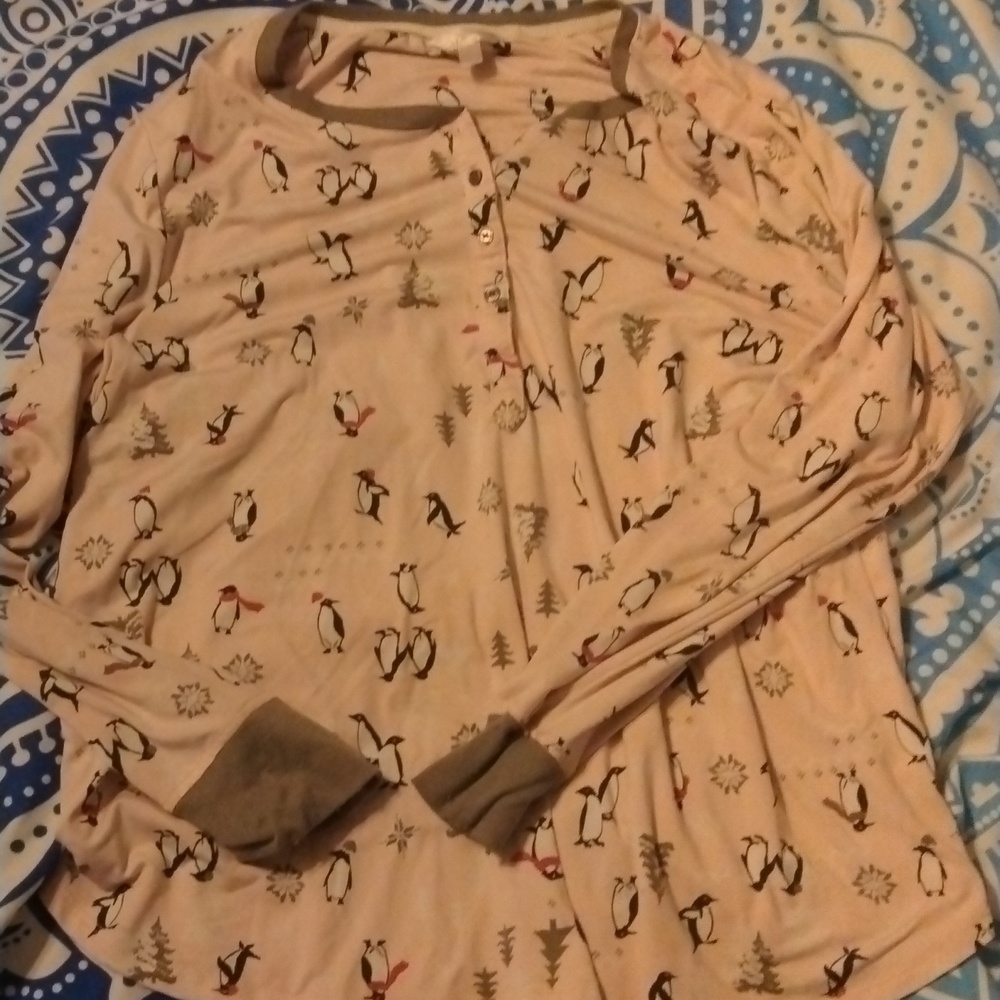 Adorable Penguin pajama top🐧🐧